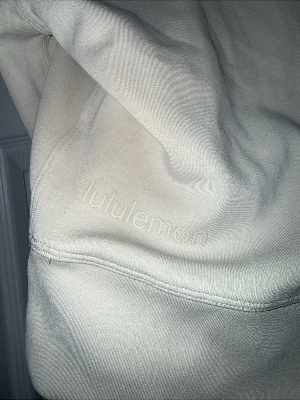 Lululemon Women’s Softstreme Perfectly Oversized Cropped Crew Sweater Bone Size